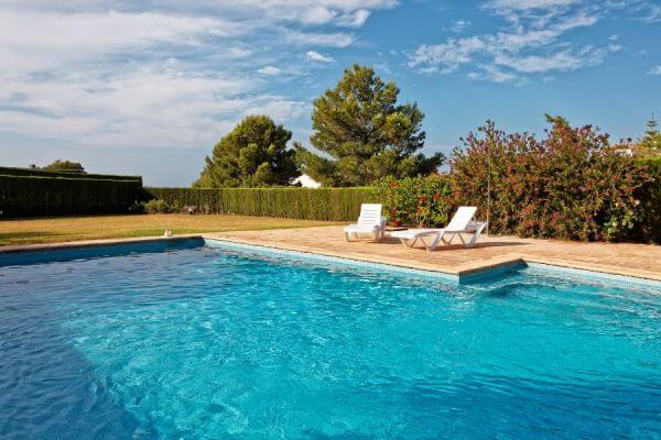 Pool contractors for Markham