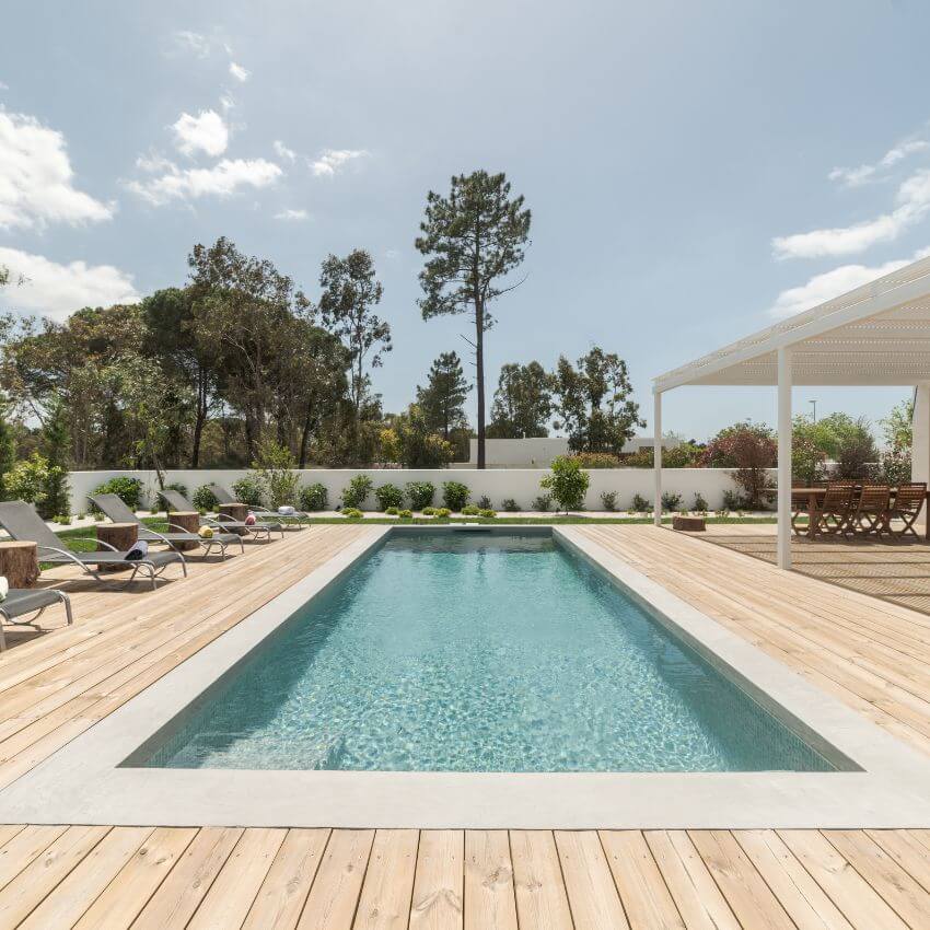 Concrete pool installers Toronto