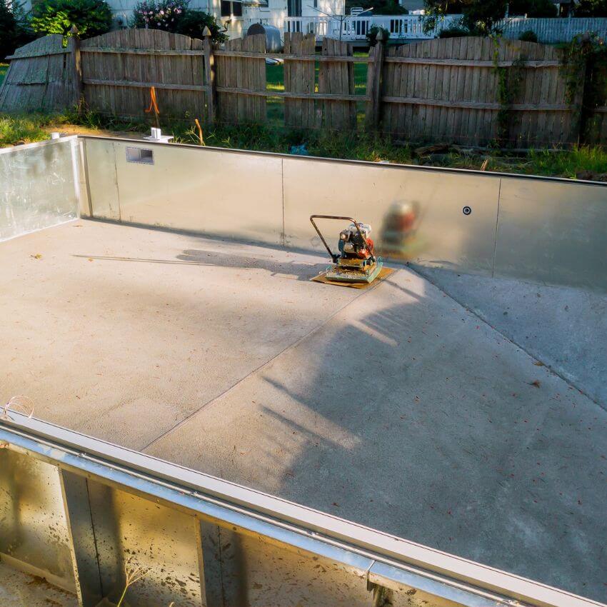 Steelwork for concrete pools